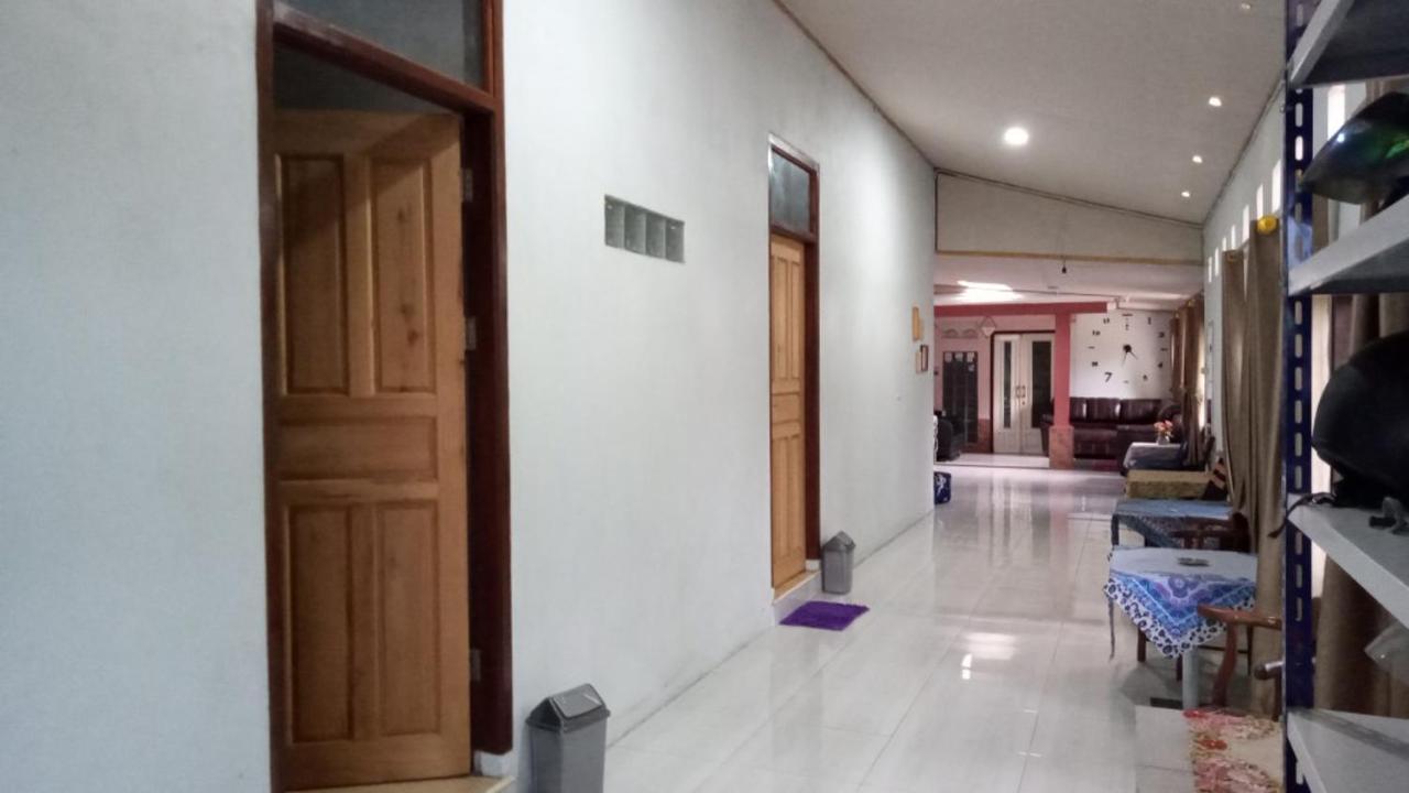 Belitung Backpacker Apartment Tanjung Pandan Luaran gambar