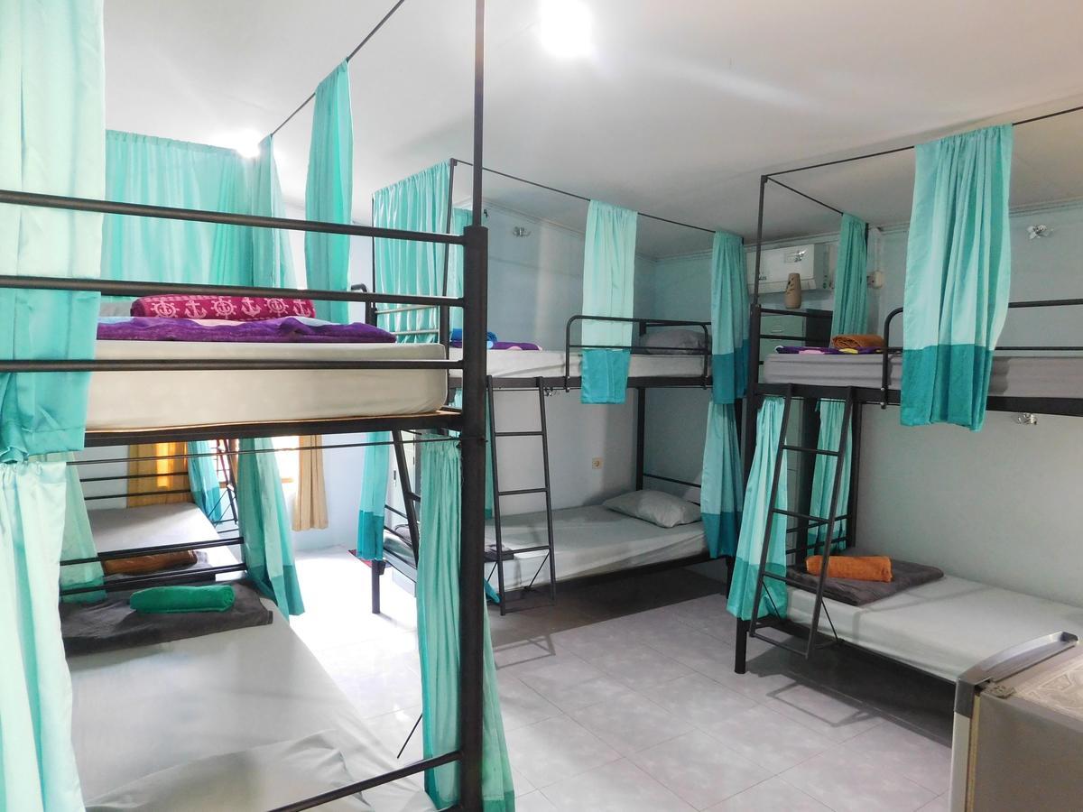 Belitung Backpacker Apartment Tanjung Pandan Luaran gambar