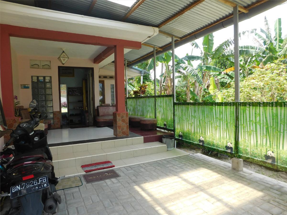 Belitung Backpacker Apartment Tanjung Pandan Luaran gambar